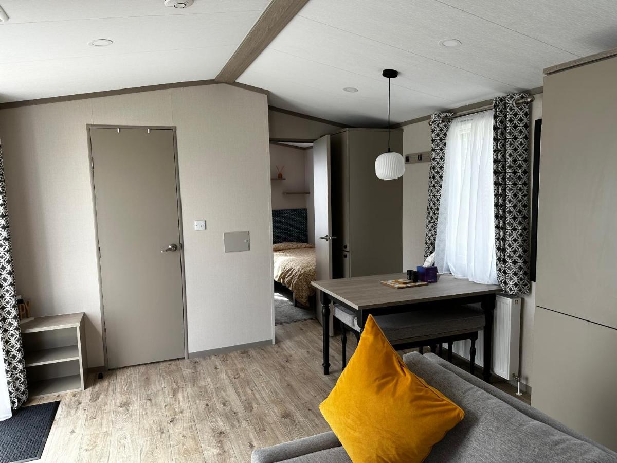 Fairway 6 Lilliardsedge Caravan Hire เจ๊ดบะระ ภายนอก รูปภาพ